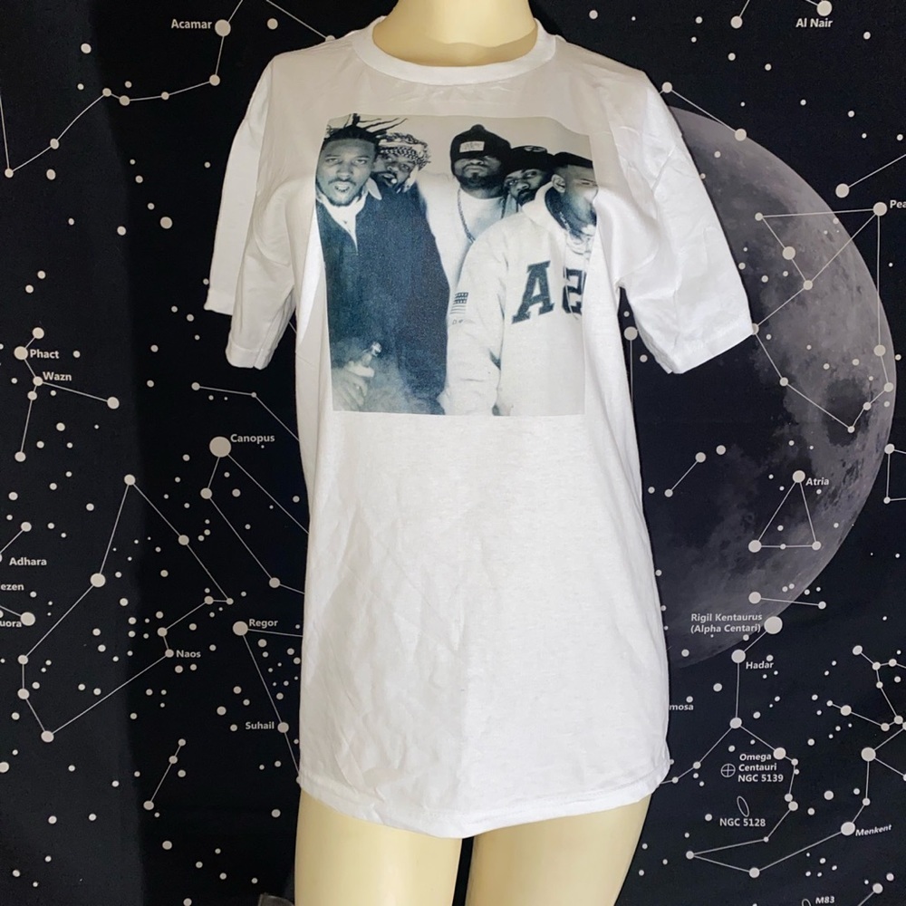 Wu—tang Graphic tee.